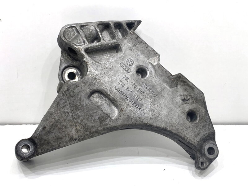 Držiak motora VW Sharan (7N1, 7N2) 2010 - 2022 03L199207