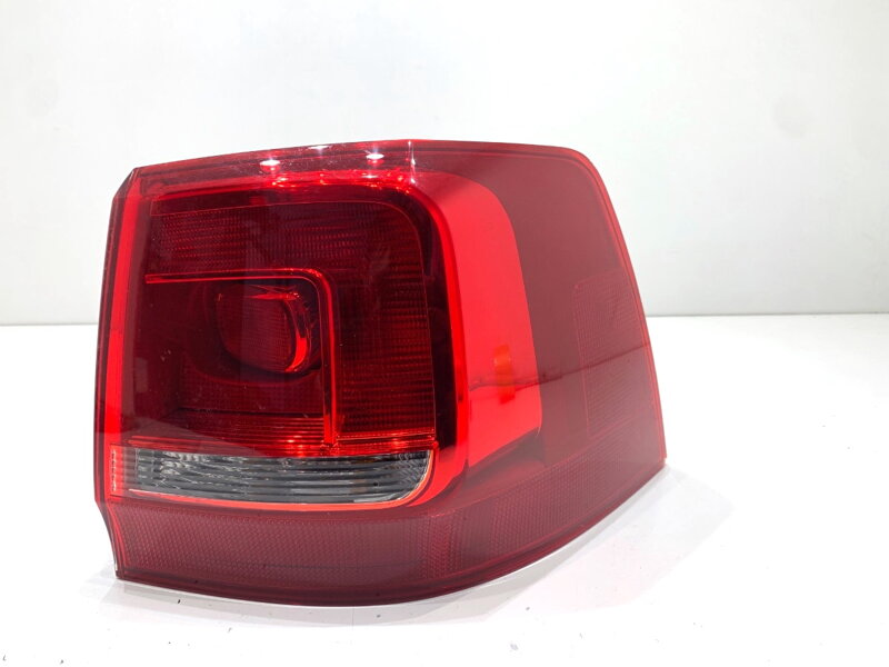 Svetlo pravé zadné VW Sharan (7N1, 7N2) 2010 - 2022