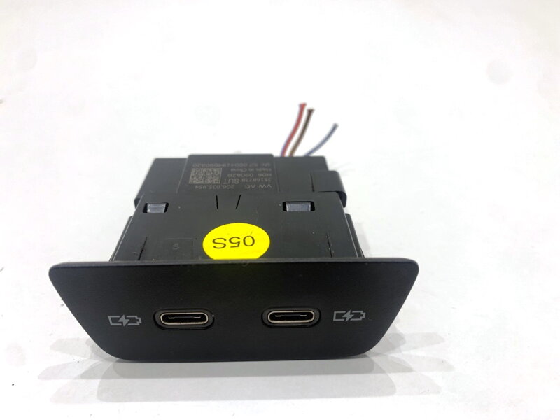 Zásuvka / uloženie USB VW ID . 3 (E11) 2019 - 2022 2G6035954