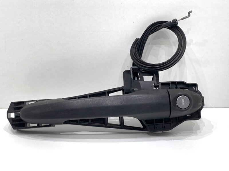 Kľučka vonkajšia ľavá predná Fiat Tipo Sedan (356_) 2015 - 2022