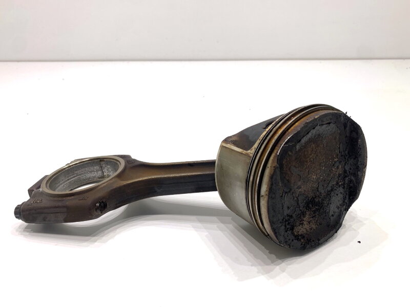 Piest S ojnicou Porsche Cayenne (9PA) 2002 - 2010