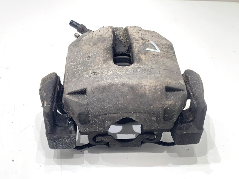 Brzdový strmeň ľavý predný BMW 5 (E39) 1995 - 2003