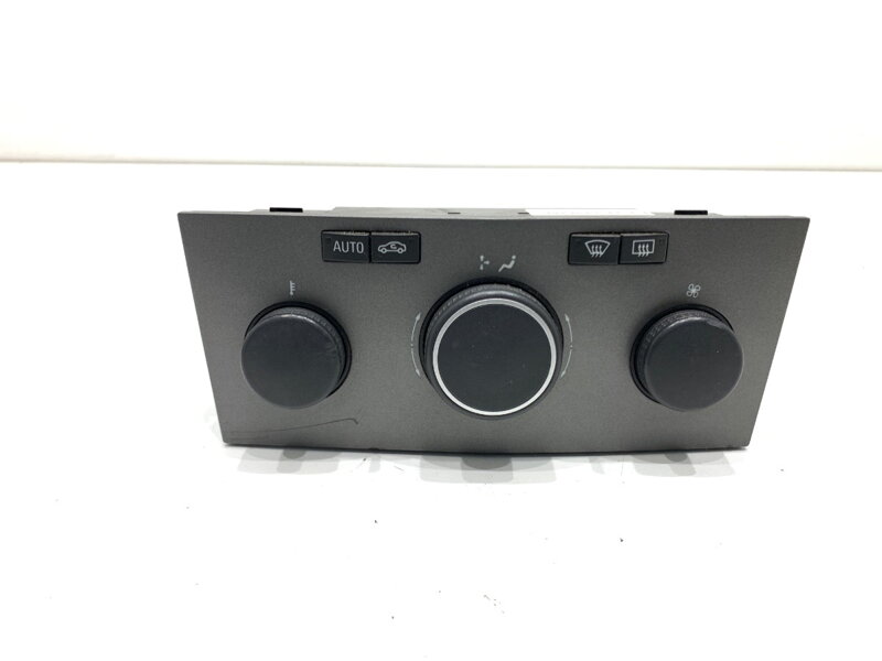 Panel ovládania ventilácie Opel Zafira / Zafira Family B (A05) 2005 - 2019 13168100