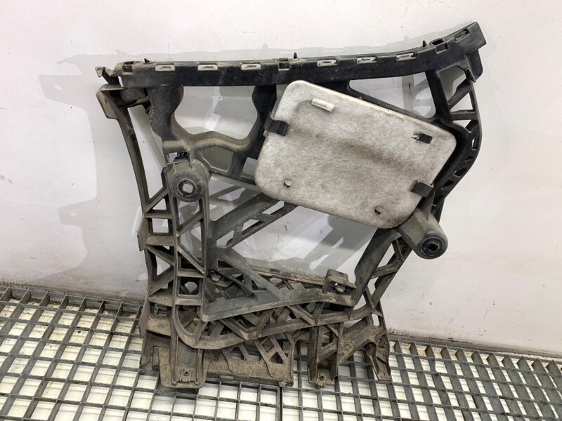 Držiak nárazníka pravý zadný Mercedes-benz Class GL (X166) 2012 - 2015 1668800812