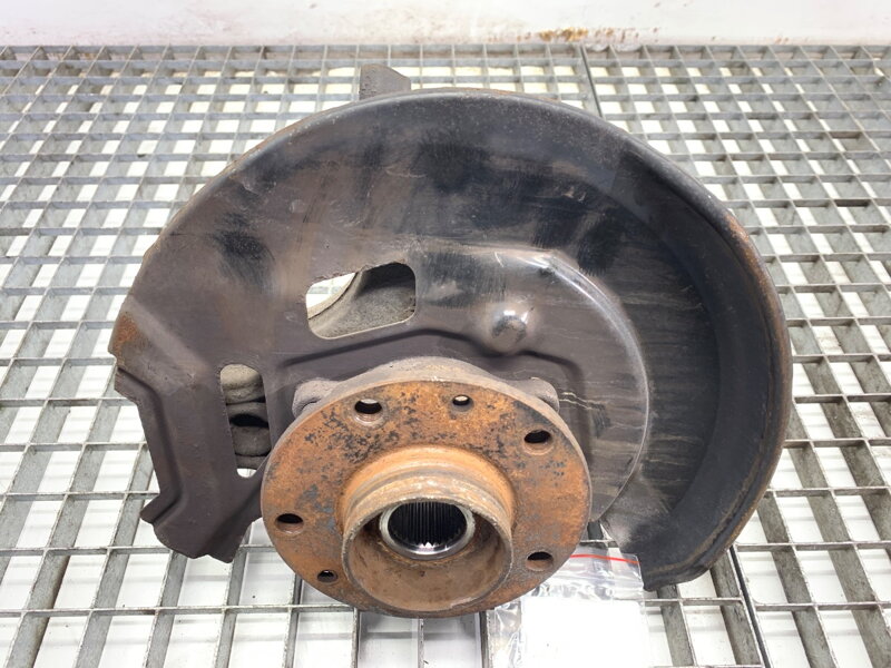 Otoč pravá predná Nissan Qashqai II SUV (J11, J11_) 2013 - 2022