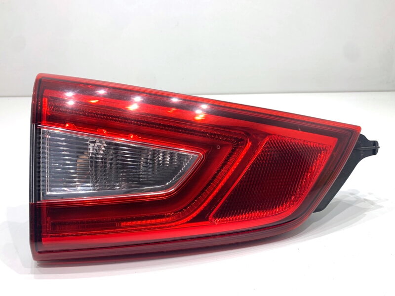 Svetlo zadné ľavé vnútorné Nissan Qashqai II SUV (J11, J11_) 2013 - 2022 265554EA5A