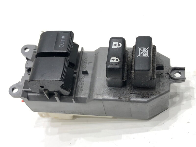 Ovládanie okien Toyota Yaris (_P13_) 2010 - 2022