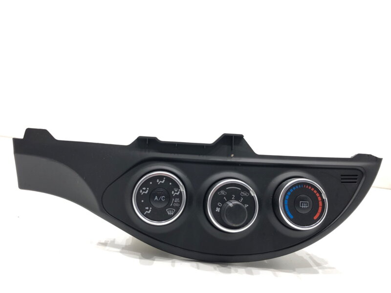 Panel ovládania ventilácie Toyota Yaris (_P13_) 2010 - 2022 55406-0D390