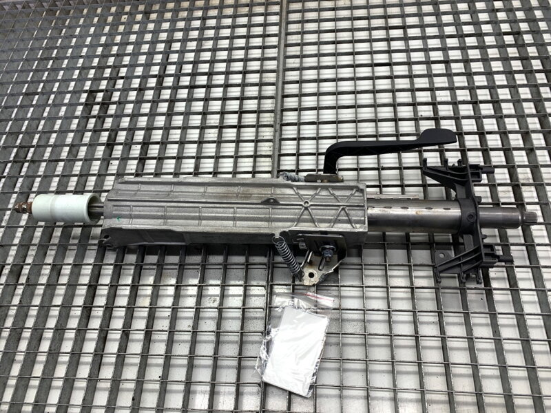 Stĺpik volantu BMW 3 Touring (F31) 2012 - 2019 669777-000