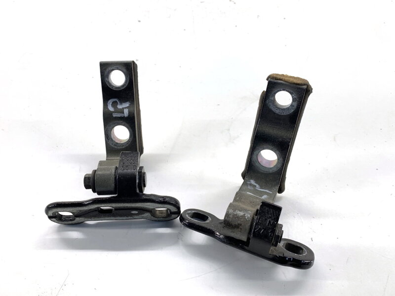 Pánty dvere predné ľavé Volvo XC60 II (246) 2017 - 2022 31424607