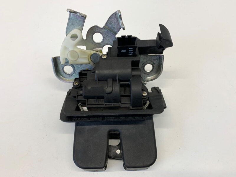 Zámok veka batožinového priestoru zadný Audi A6 C7 Avant (4G5, 4GD) 2011 - 2018 4G9827520