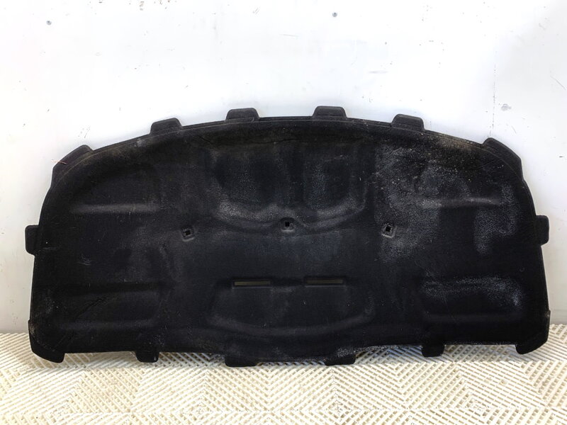 Odhlučnenie kapoty Audi A4 Allroad B9 (8WH, 8WJ) 2016 - 2022