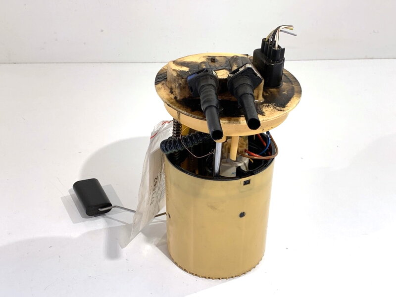 Palivové čerpadlo Ford Tourneo Courier B460 (MPV) 2014 - 2022 FV11-9H307-AE