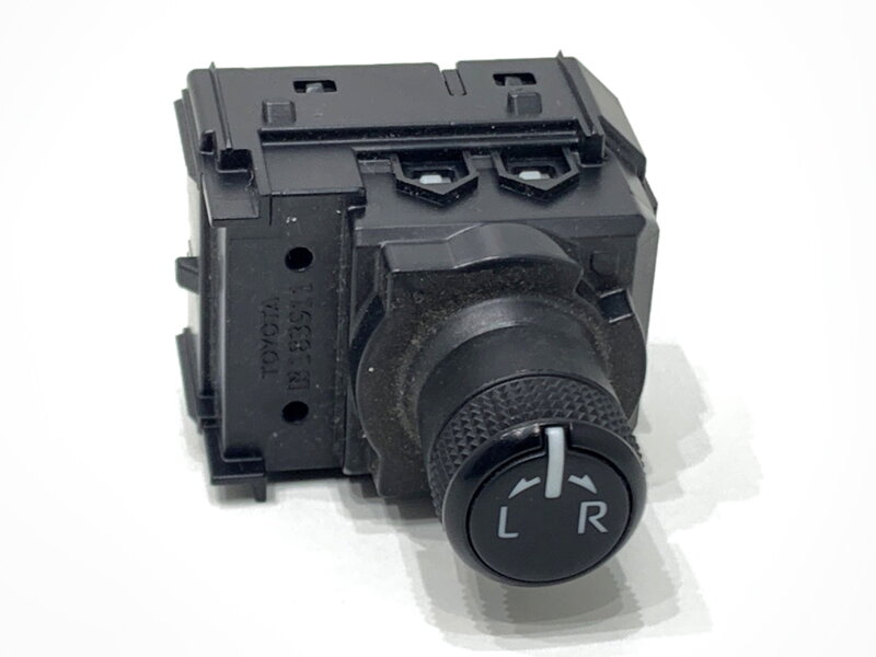 Prepínač regulácie zrkadiel Toyota Yaris (_P21_, _PA1_, _PH1_) 2020 - 183911