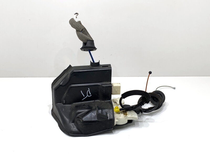 Zámok dverí pravý zadný Audi A8 D4 (4H2, 4H8, 4HC, 4HL) 2009 - 2018