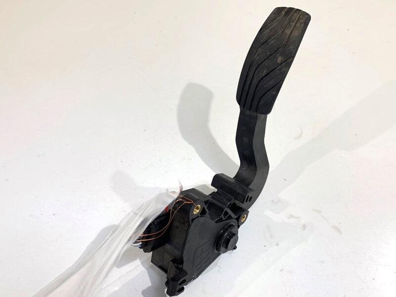 Plynový pedál Renault Talisman (LP_) 2015 - 2022 180026830R