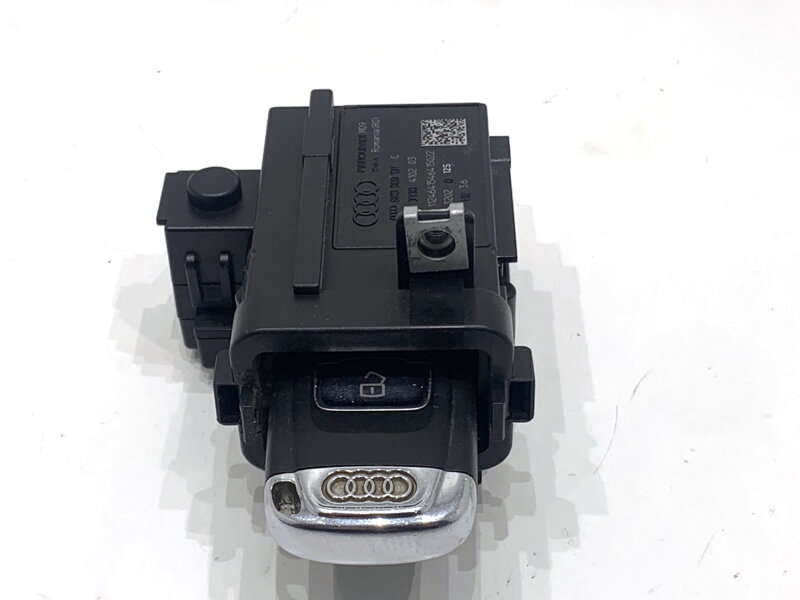 Spínacia skrinka Audi A4 B8 (8K2) 2007 - 2015 8K0909131