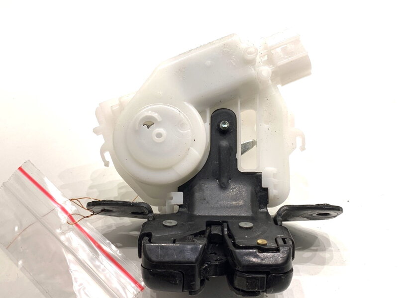 Zámok veka batožinového priestoru zadný Toyota Yaris (_P21_, _PA1_, _PH1_) 2020 -