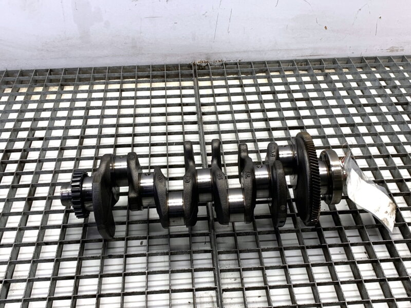 Hriadeľ kľukový Audi A4 Allroad B9 (8WH, 8WJ) 2016 - 2022 04L