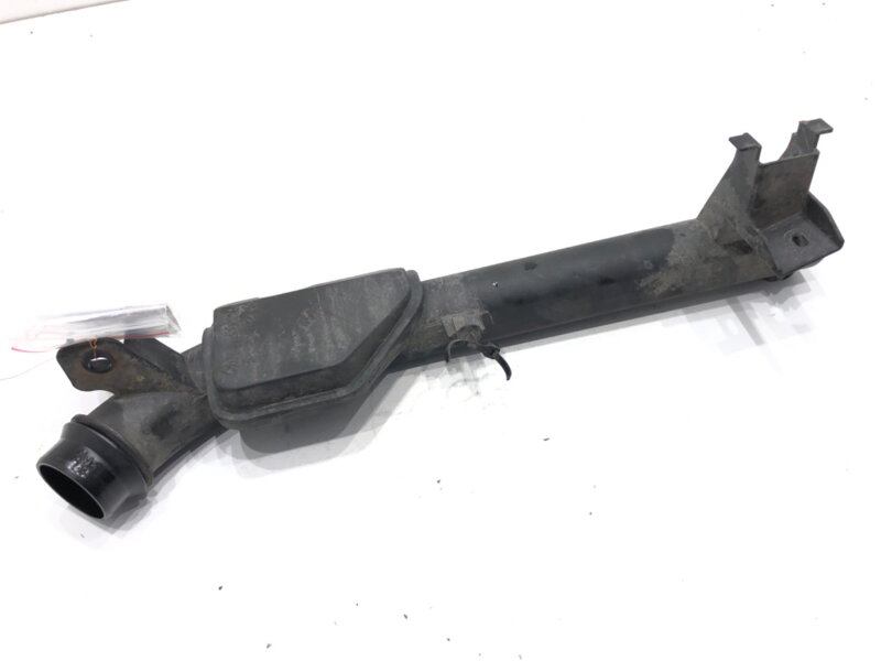 Vzduchové potrubie Peugeot 3008 SUV (MC_, MR_, MJ_, M4_) 2016 - 2022 9814162980