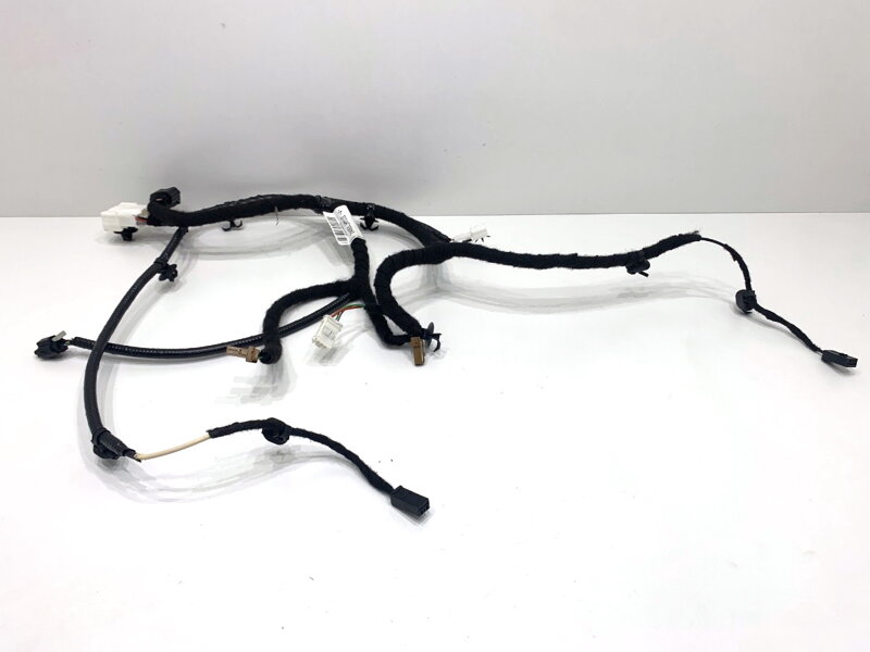 Kabeláž veka batožinového priestoru kufra zadná Nissan Micra V (K14) 2016 - 2022 24051HM11E