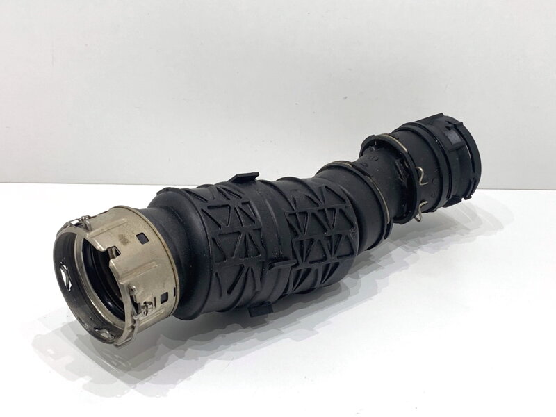Potrubie turba Volvo XC60 II (246) 2017 - 2022 32283517