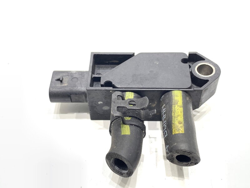 Snímač tlaku spalín DPF Volvo XC60 II (246) 2017 - 2022 30668645