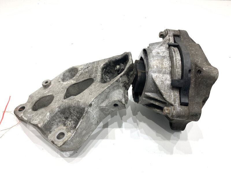Držiak motora BMW 3 Gran Turismo (F34) 2012 - 2022 6859415