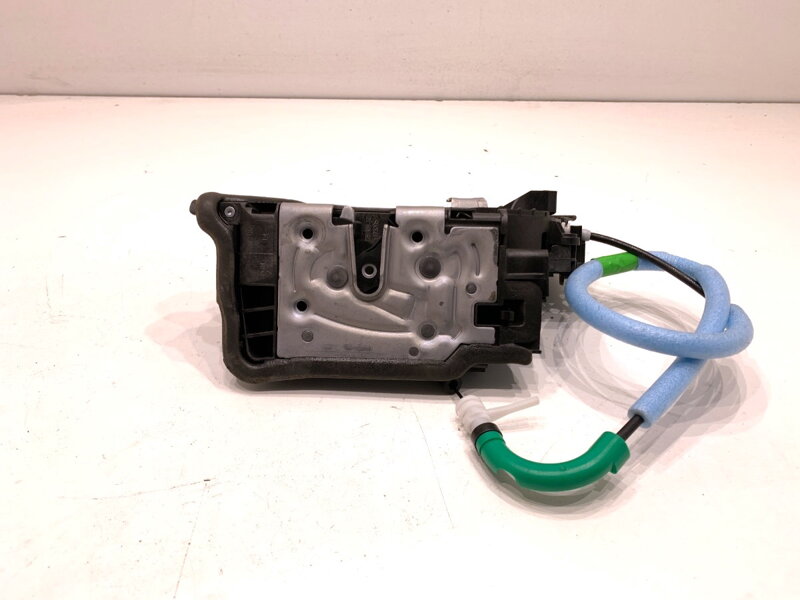 Zámok dverí ľavý zadný BMW X1 (F48) 2014 - 2022 7281939