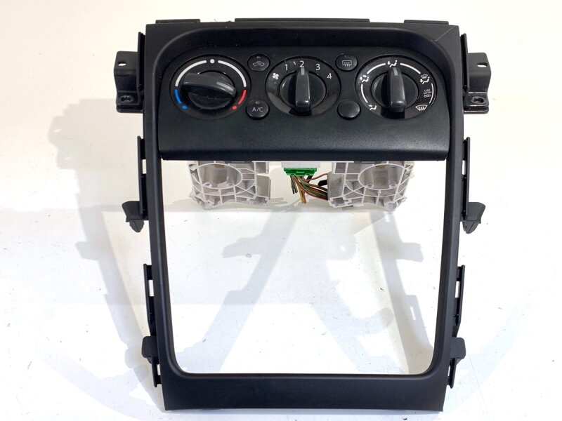 Panel ovládania ventilácie Suzuki SX4 (EY, GY) 2006 - 2022