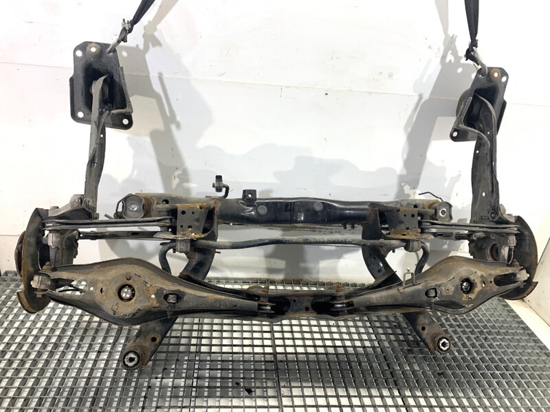 Výstuha zadná Seat Leon (5F1) 2012 - 2022 5Q0505235J