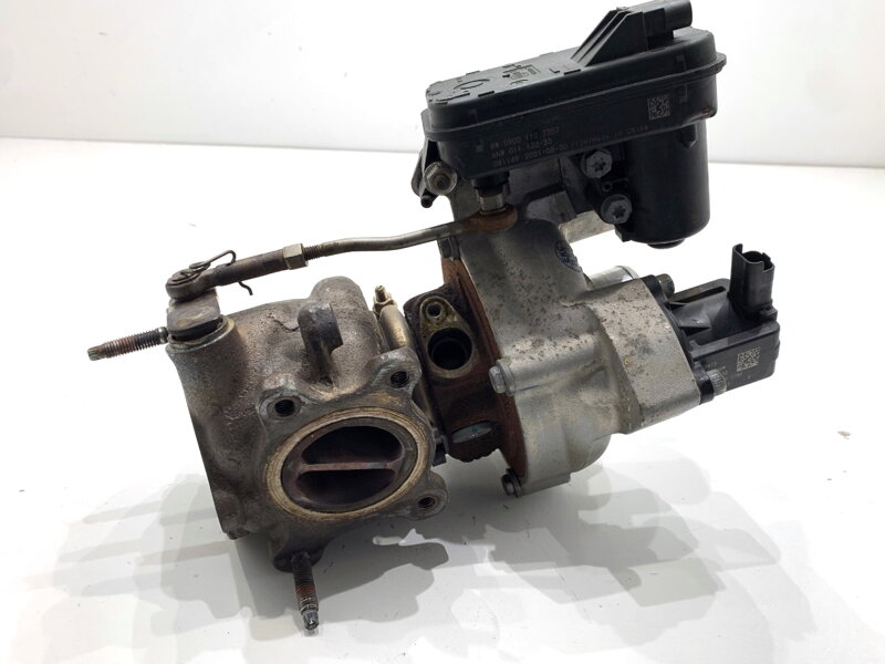 Turbo Peugeot 3008 SUV (MC_, MR_, MJ_, M4_) 2016 - 2022 9813852580