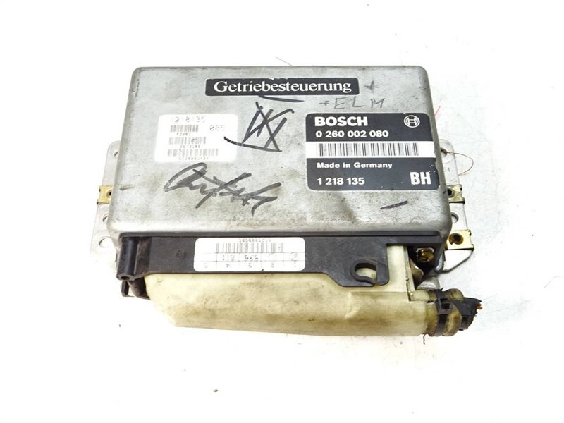 Riadiaca jednotka BMW 7 (E32) 1985 - 1994 0260002080 1218135