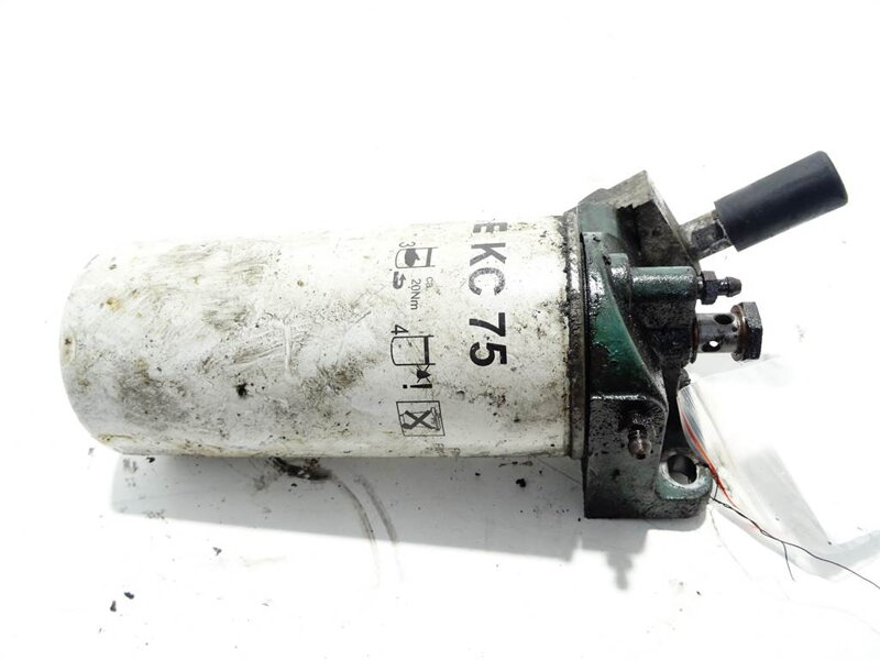 Základňa filtra paliva Volvo FH12 1993 - 2022