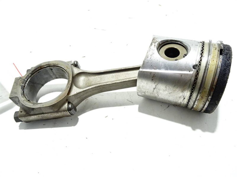 Piest S ojnicou Kawasaki GTR