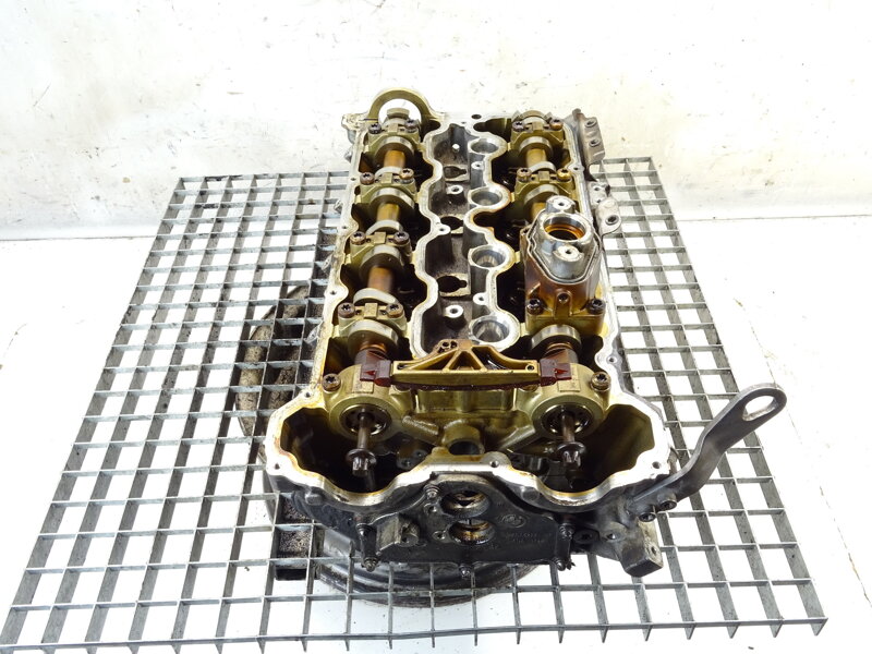 Hlava valcov pravá BMW 7 (F01, F02, F03, F04) 2008 - 2015 N63B44A 7573936