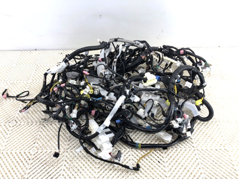 Kabeláž inštalácia interiéru Lexus RC (_C1_) 2014 - 2022