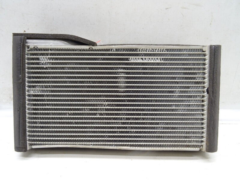 Výparník klimatizácie Toyota Land Cruiser 200 (_J2_) 2007 - 2022