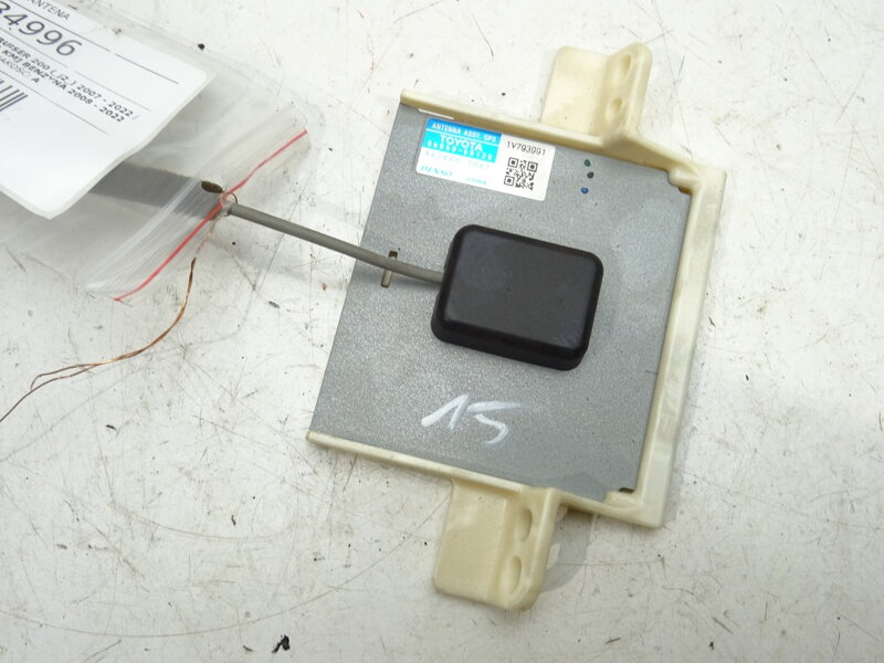 Anténa Toyota Land Cruiser 200 (_J2_) 2007 - 2022 86860-60120