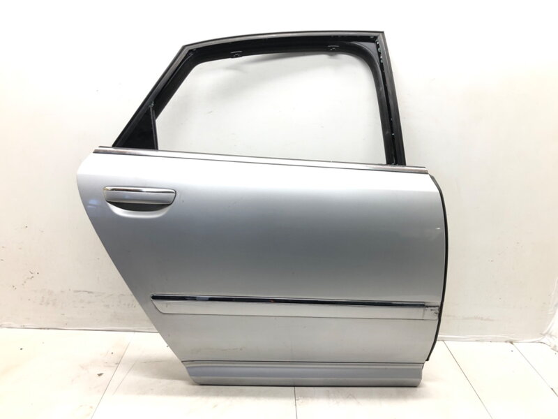 Dvere zadné pravé Audi A8 D3 (4E2, 4E8) 2002 - 2010