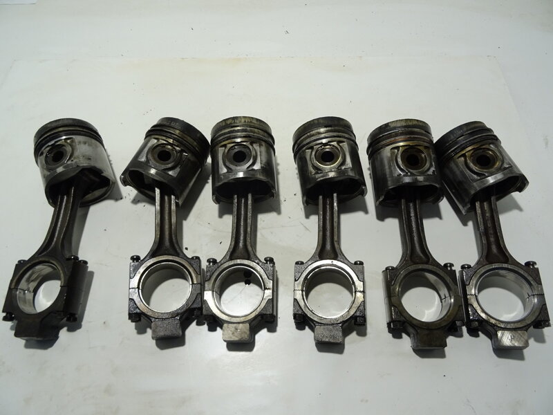 Piest S ojnicou KS Liaz 110 . 850 SA 8