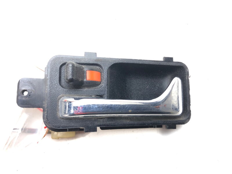 Kľučka predná ľavá vnútorná Ford Granada II (GU) 1977 - 1985 82GB-F22601-AC