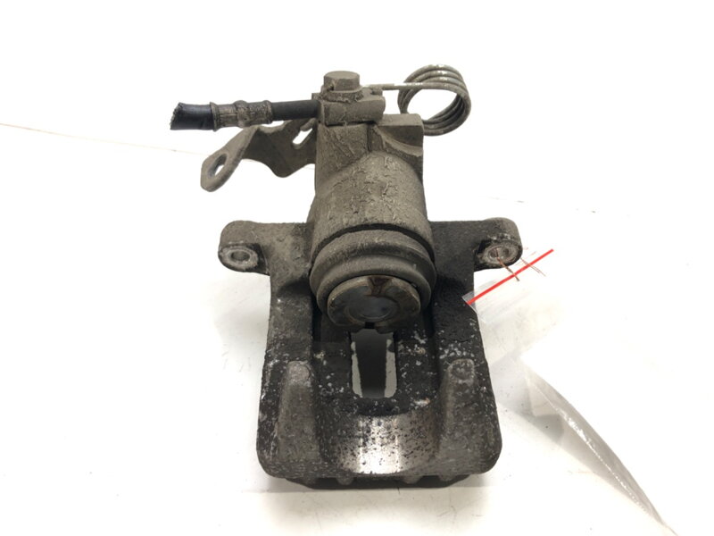 Brzdový strmeň zadný pravý VW Passat B5 (3B2) 1996 - 2001