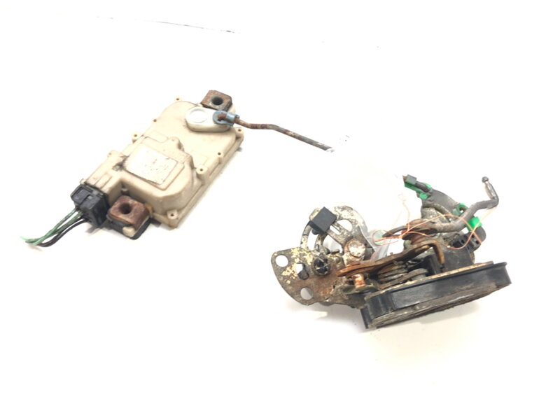 Zámok zadný ľavý Opel Monterey A (M92) 1991 - 1998