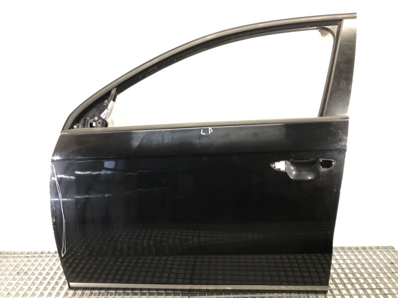 Dvere predné ľavé VW Passat B7 Variant (365) 2010 - 2015