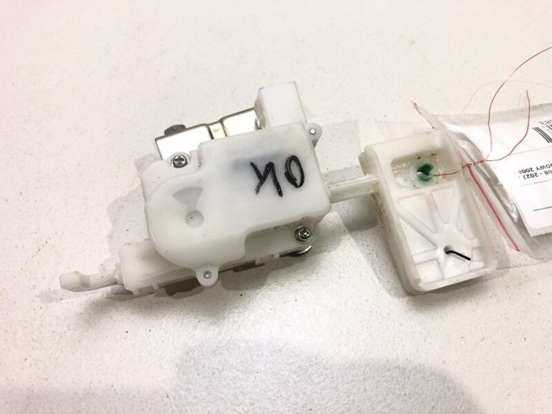 Servomotor / vzpera zámku veka batožinového priestoru Honda Accord Viii Kombi (CW) 2008 - 2022