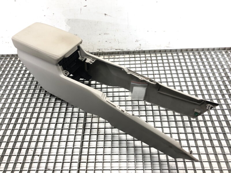 Lakťová opierka Honda Accord Viii Kombi (CW) 2008 - 2022