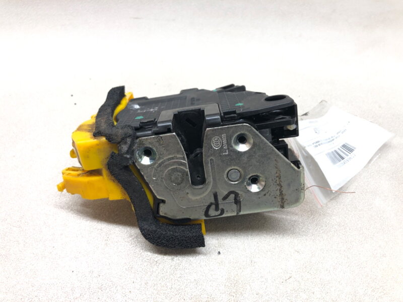 Zámok predný ľavý Hyundai I30 Kombi (GD) 2012 - 2022 81310-A6000