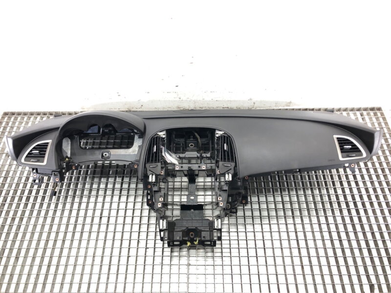 Palubná doska / kokpit Opel Astra J (P10) 2009 - 2015