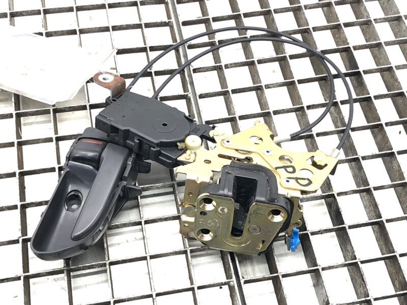 Zámok predný pravý Subaru Forester (SG_) 2002 - 2012